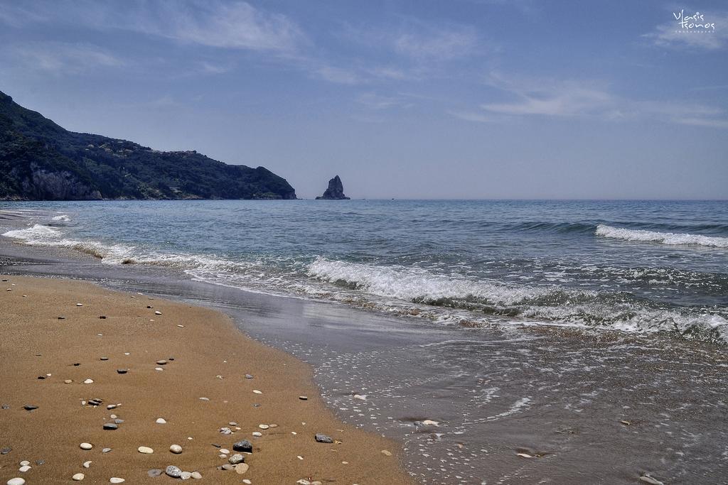 Rolandos Apartments Agios Gordios  Extérieur photo